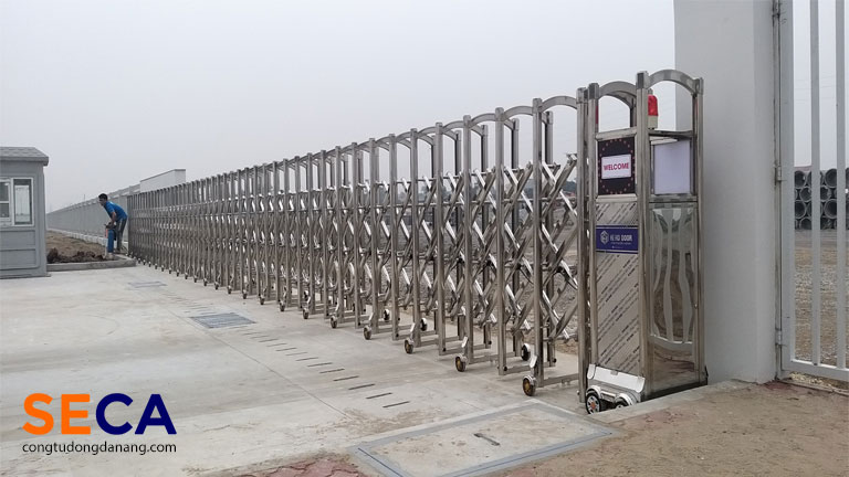 Những lưu ý khi sử dụng cổng xếp chạy điện.