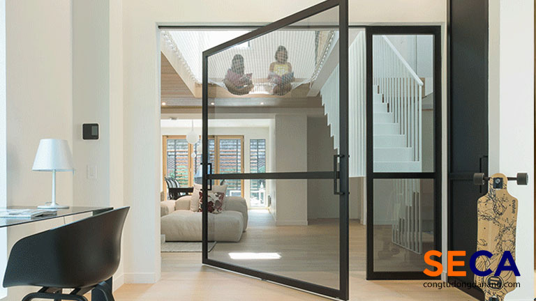 Loại cửa quay có chia ô