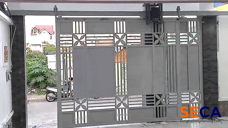 Đặc điểm cổng trượt ray treo tự động