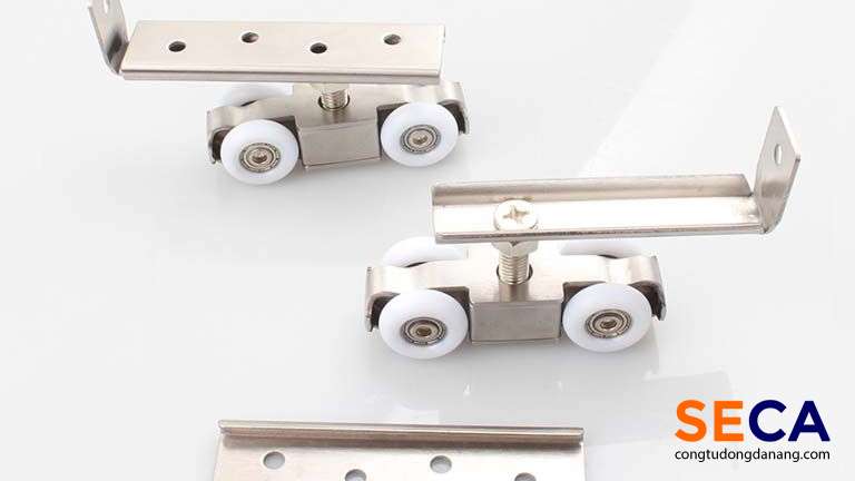 Bánh xe cửa kính tự động 